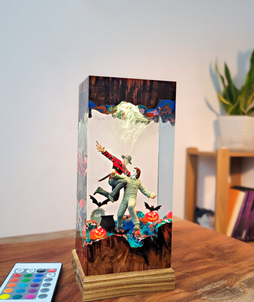 Freddy Krueger vs Michael Myers Resin Night Lamp - Image 8