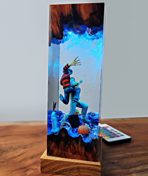 Freddy Krueger vs Michael Myers Resin Night Lamp - Image 7