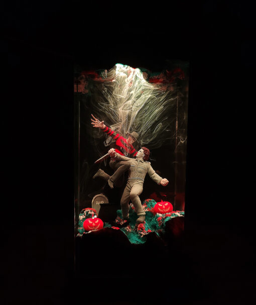 Freddy Krueger vs Michael Myers Resin Night Lamp - Image 2