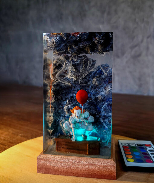 Bloody Pennywise Resin Night Lamp - Image 2